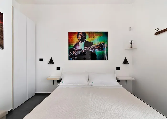 Bed & Breakfast Bed & Blues