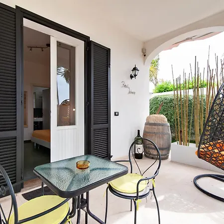 Bed & Blues 4* Torre Lapillo